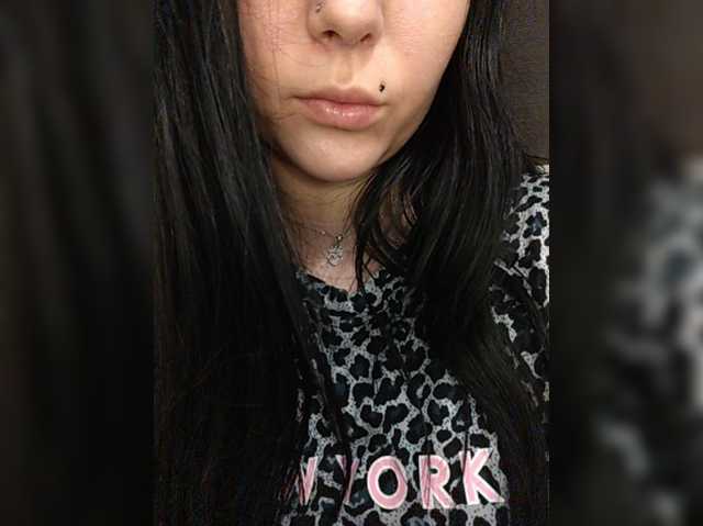 Fifine live cam on BongaCams