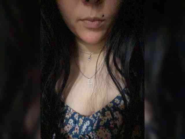 CLeoPatRa7777 webcam