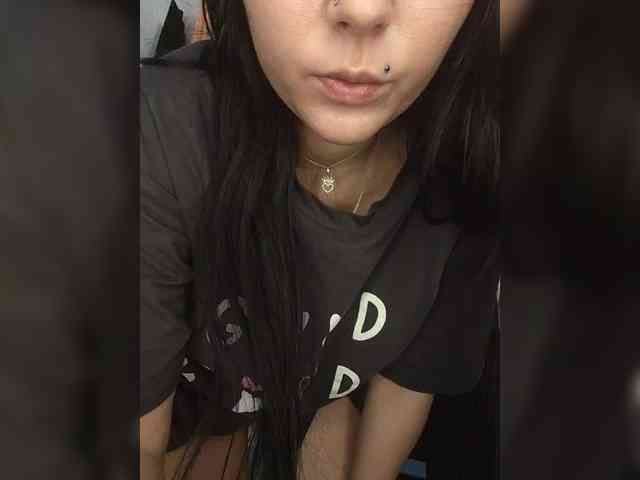 CLeoPatRa7777 webcam