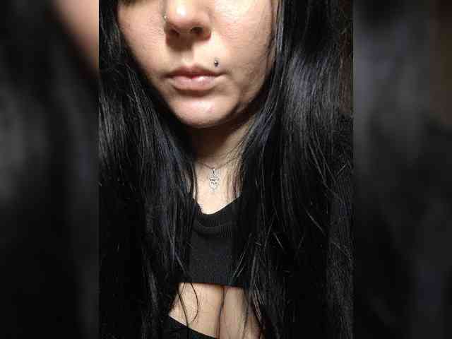 CLeoPatRa7777 webcam