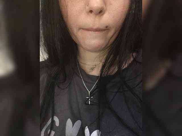 CLeoPatRa7777 webcam