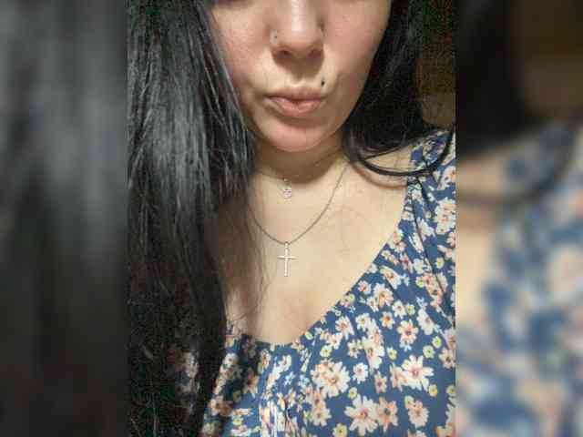 CLeoPatRa7777 webcam