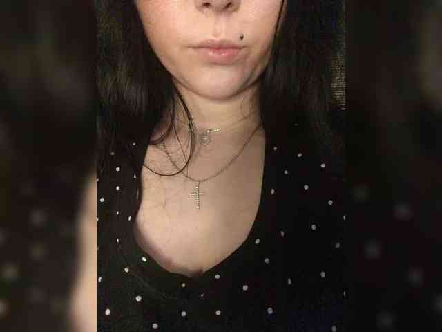 CLeoPatRa7777 webcam
