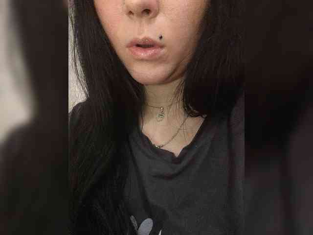 CLeoPatRa7777 webcam