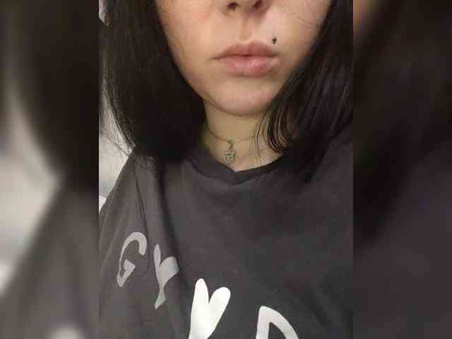 CLeoPatRa7777 webcam