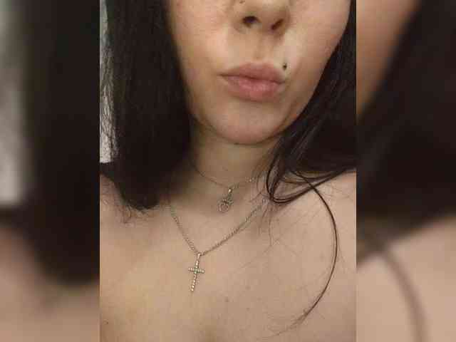 CLeoPatRa7777 webcam