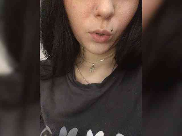 CLeoPatRa7777 webcam
