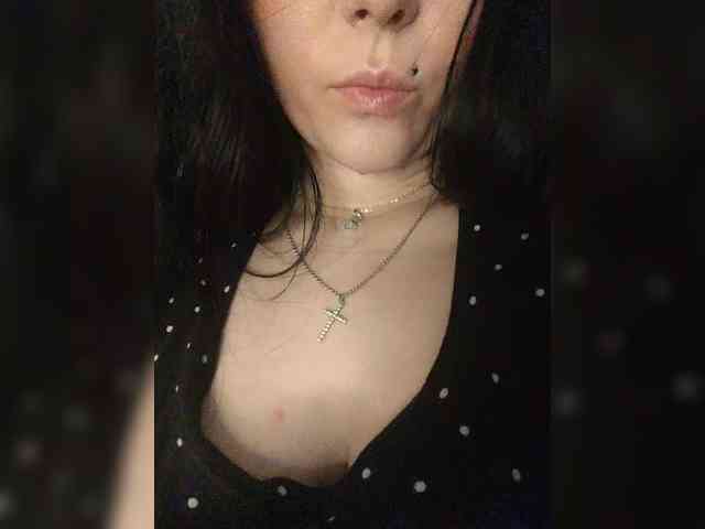 CLeoPatRa7777 webcam