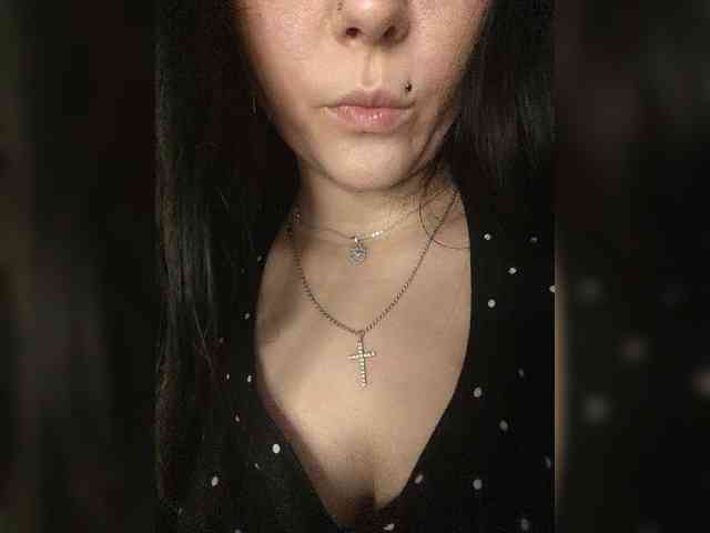 CLeoPatRa7777 webcam