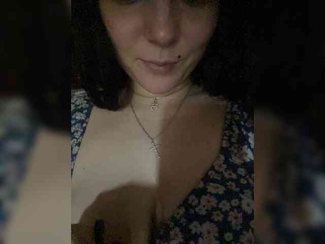 CLeoPatRa7777 webcam