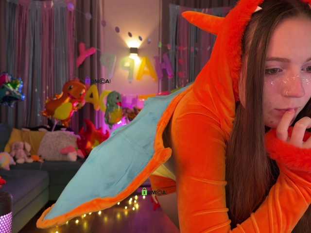 LissaSkarlet live webcam show
