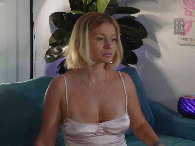 Li_Berry webcam