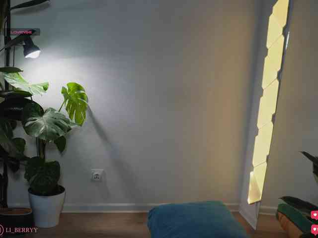 Li_Berry webcam