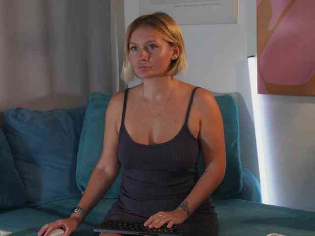 Li_Berry webcam
