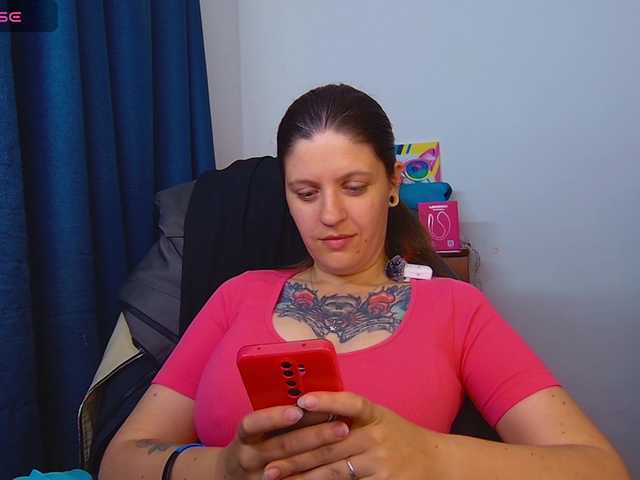 ann-mikele live cam on BongaCams
