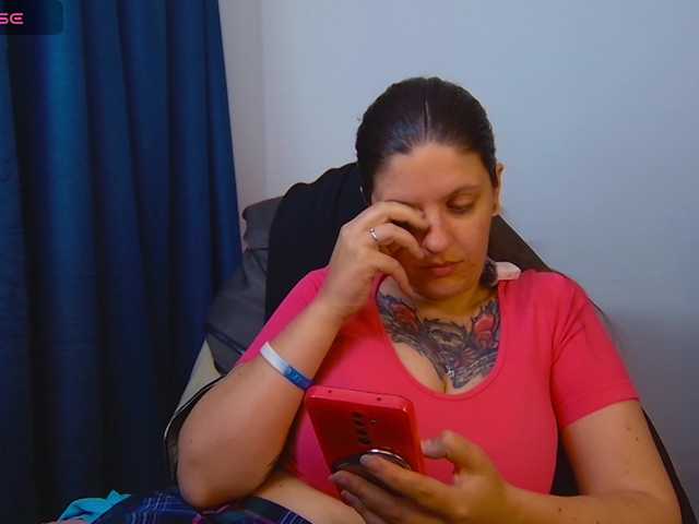 ann-mikele live cam on BongaCams