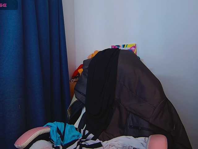 ann-mikele live cam on BongaCams