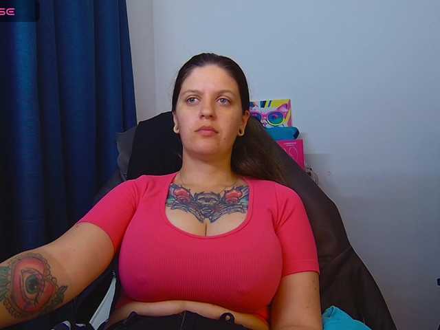 ann-mikele live cam on BongaCams