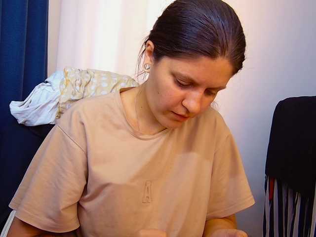 ann-mikele live cam on BongaCams