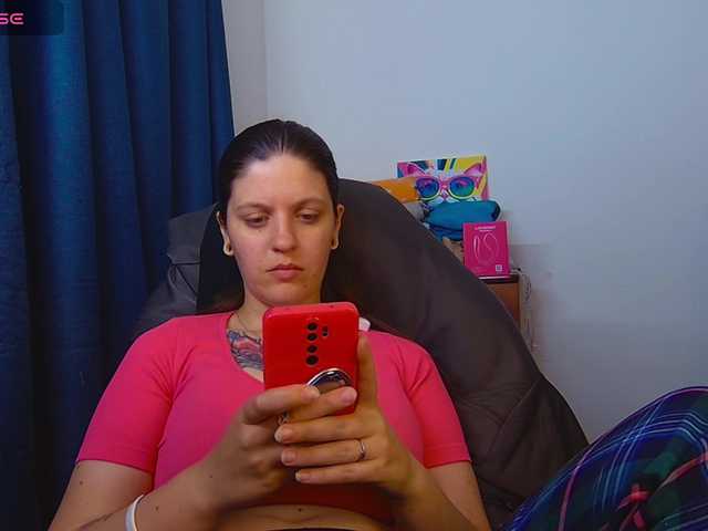 ann-mikele live cam on BongaCams