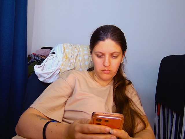 ann-mikele live cam on BongaCams