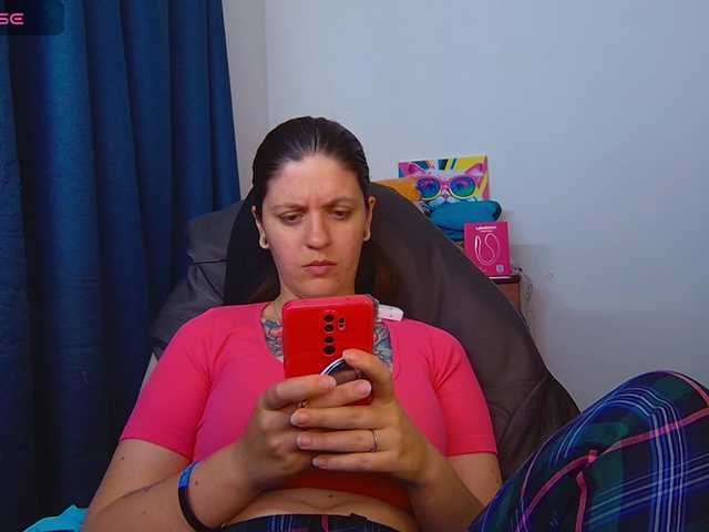 ann-mikele live cam on BongaCams
