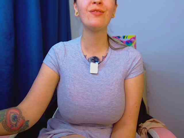 ann-mikele webcam