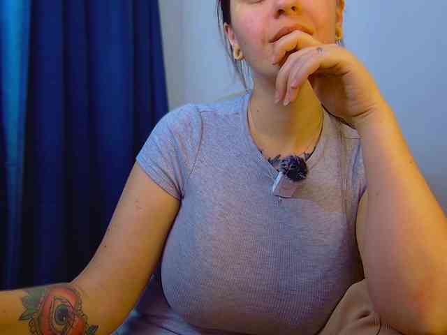 ann-mikele webcam