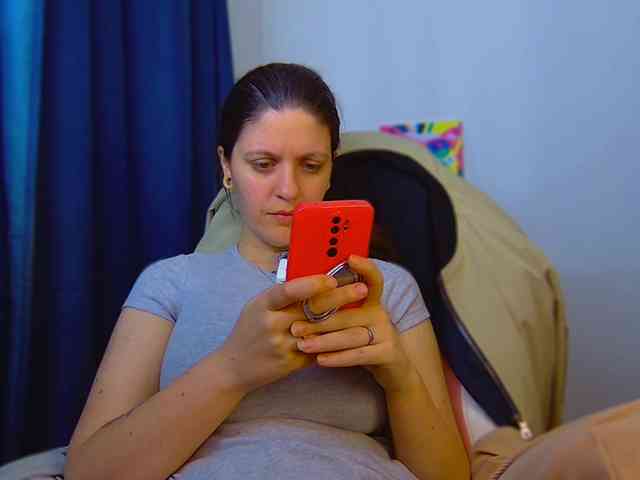 ann-mikele webcam