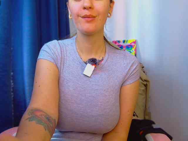 ann-mikele Live Webcam on BongaCams