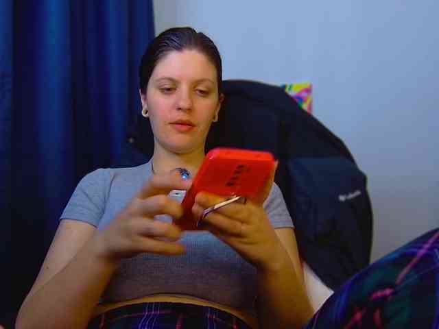 ann-mikele webcam