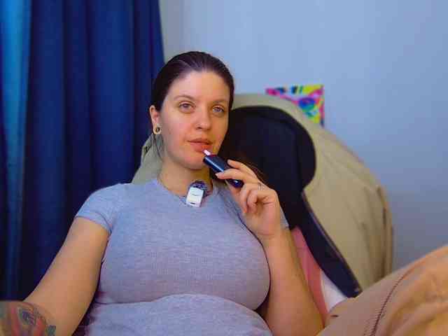 ann-mikele webcam