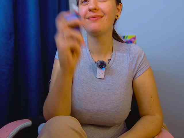 ann-mikele webcam