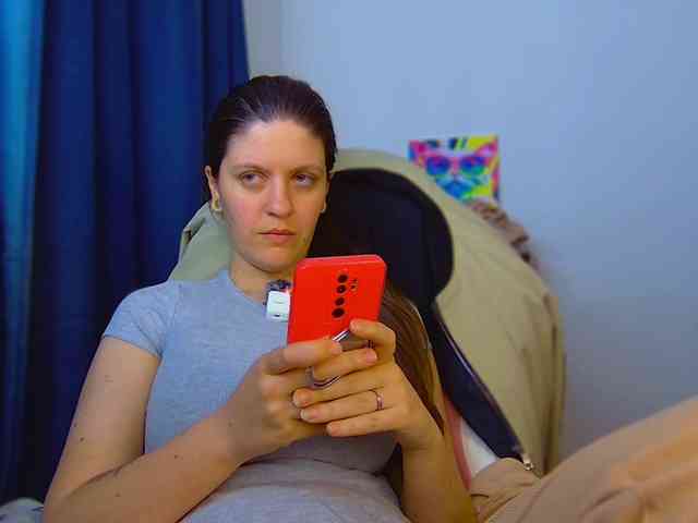 ann-mikele webcam