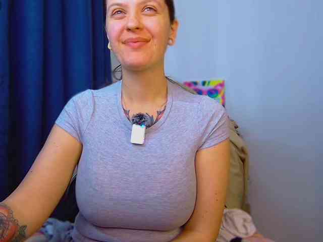ann-mikele webcam