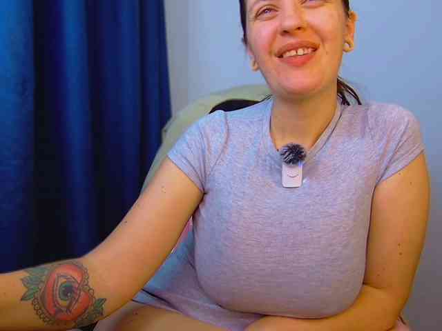 ann-mikele webcam