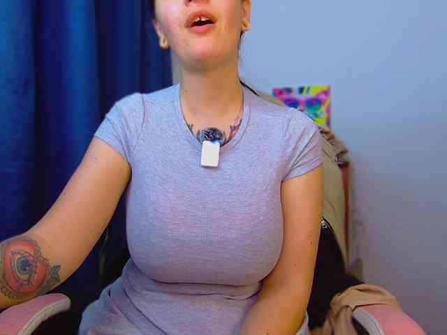 ann-mikele webcam