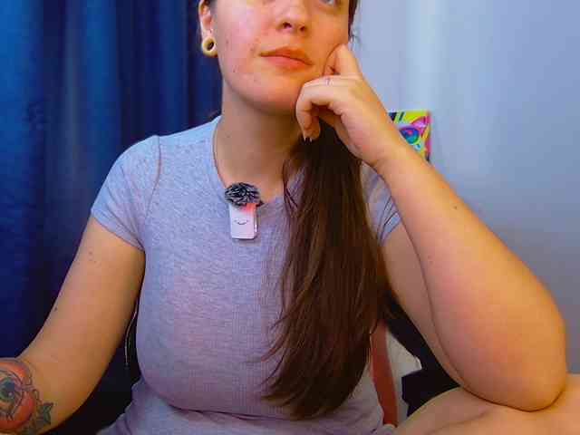 ann-mikele webcam