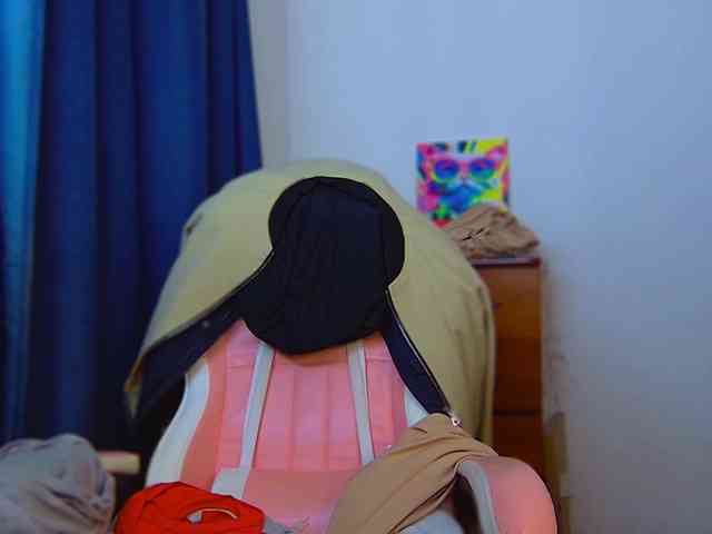 ann-mikele webcam
