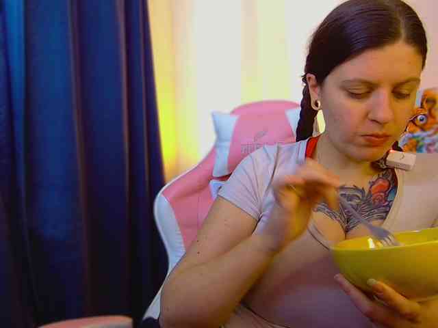 striptease webcam Ann-mikele