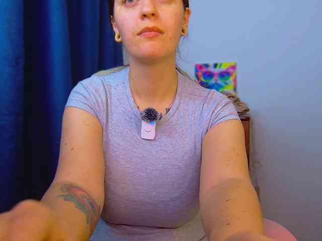 ann-mikele webcam