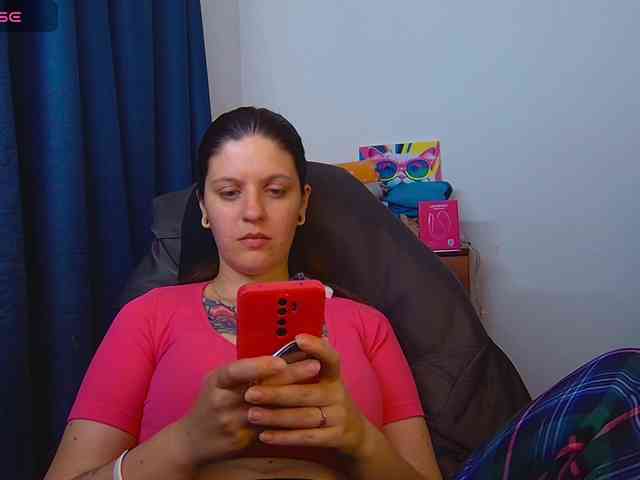 ann-mikele webcam