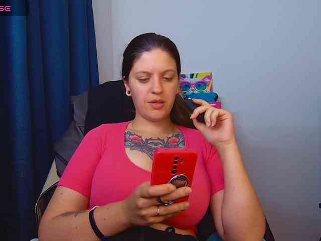 ann-mikele webcam