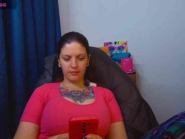 ann-mikele webcam