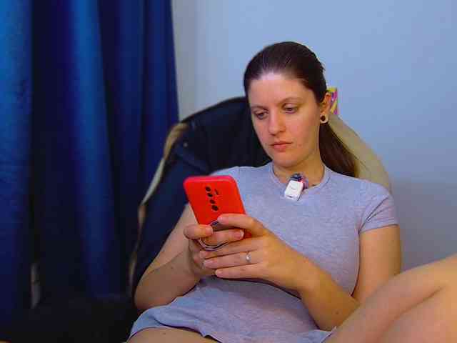 ann-mikele webcam