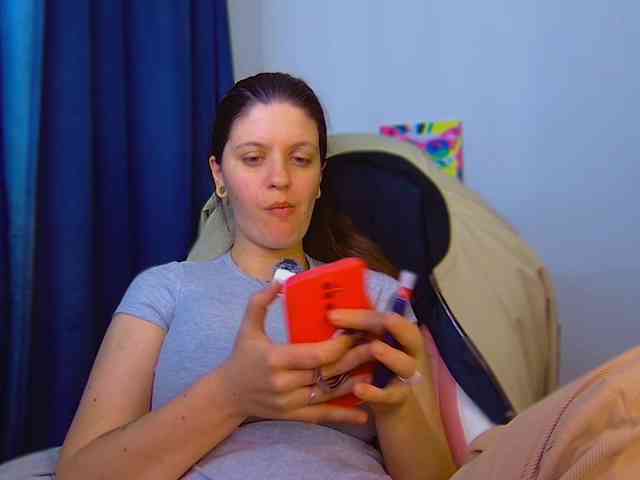 ann-mikele webcam