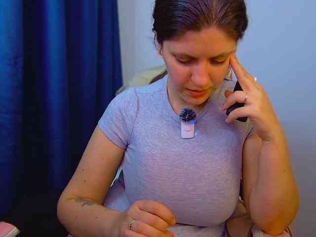 ann-mikele webcam