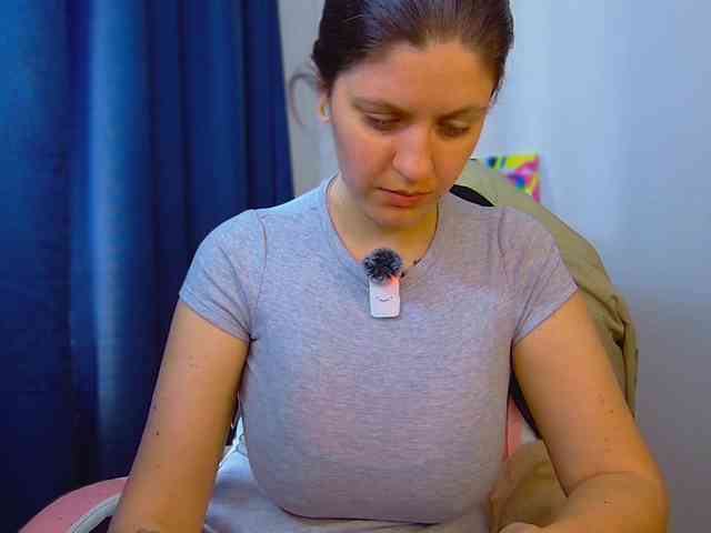 ann-mikele webcam