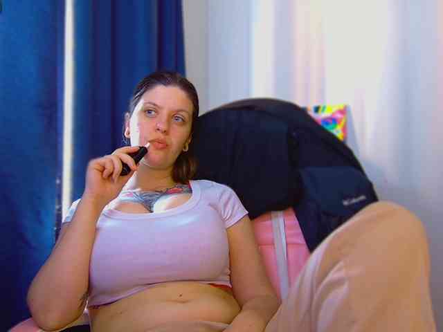 ann-mikele webcam