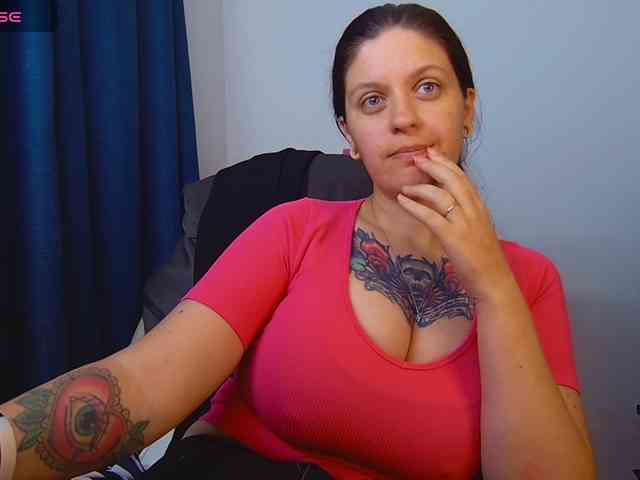 ann-mikele webcam